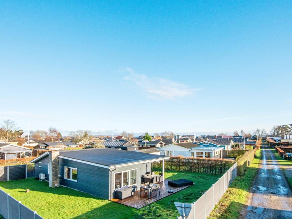 Two-Bedroom Holiday Home In Borkop 9 Egeskov エクステリア 写真