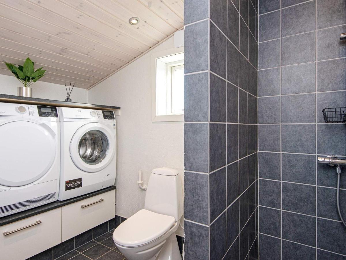 Two-Bedroom Holiday Home In Borkop 9 Egeskov エクステリア 写真